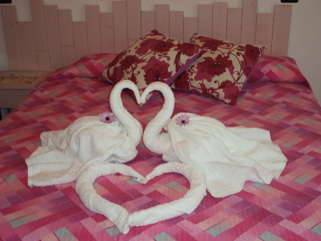 A 2 Passi Dagli Dei Bed & Breakfast Аджерола Стая снимка
